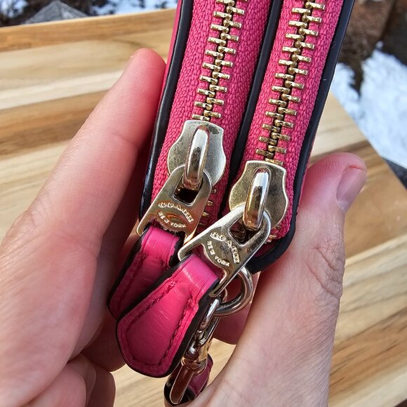 COACH Pink Zip Around Wallet Wristlet Clutch, Pre-owned - Picture 7 of 15